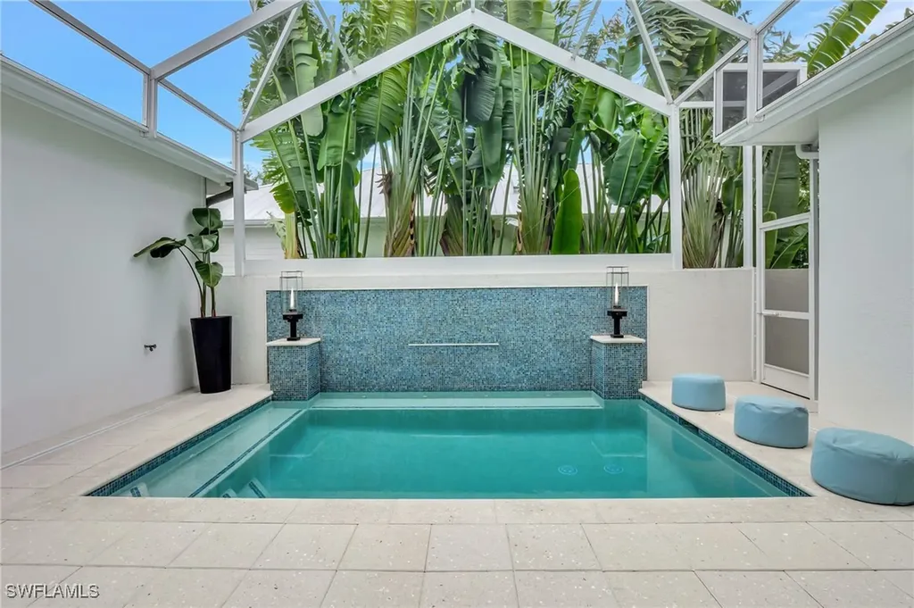 2120 Curtis Street Naples FL 34112