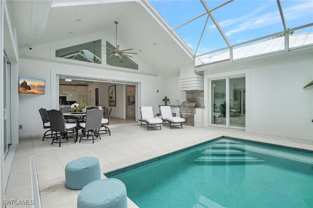 2120 Curtis Street Naples FL 34112