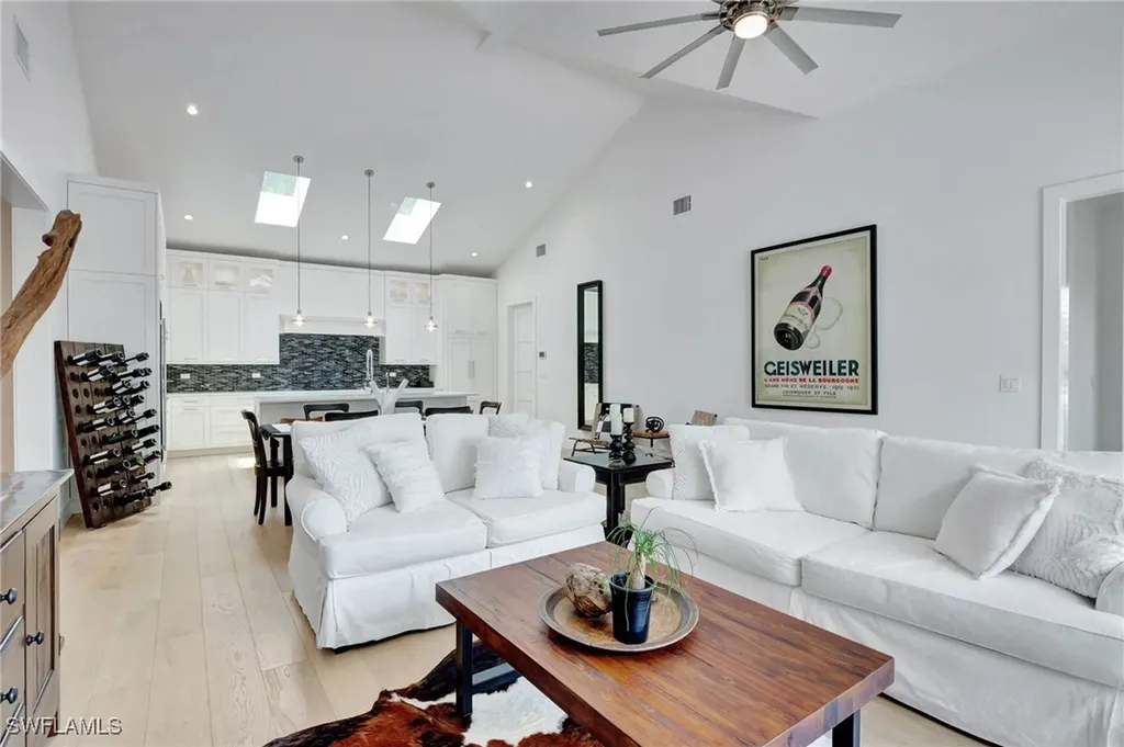 2120 Curtis Street Naples FL 34112