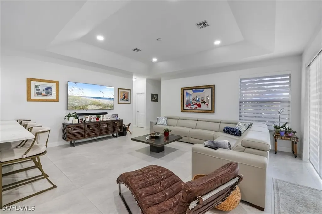2717 SW 29th Place Cape Coral FL 33914