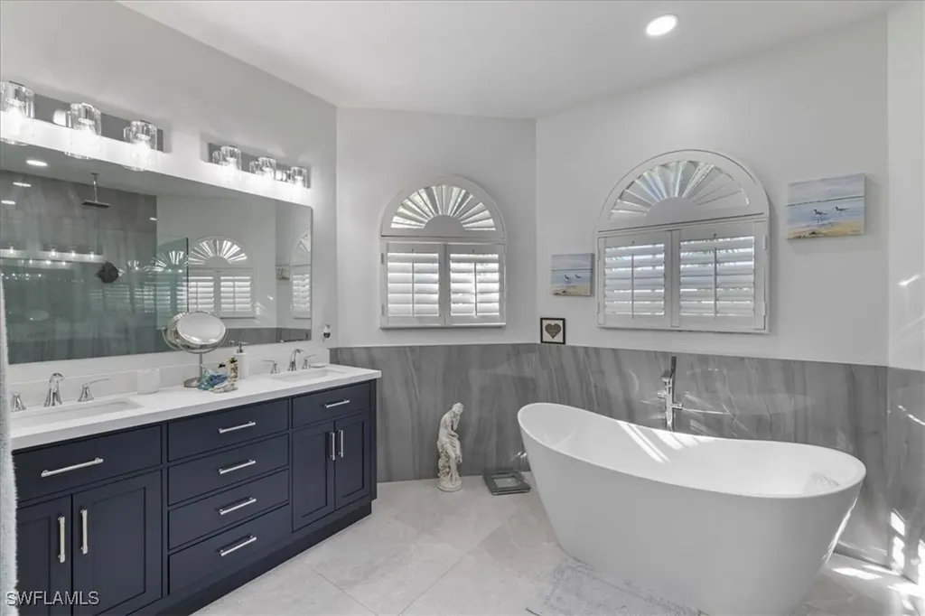 2717 SW 29th Place Cape Coral FL 33914