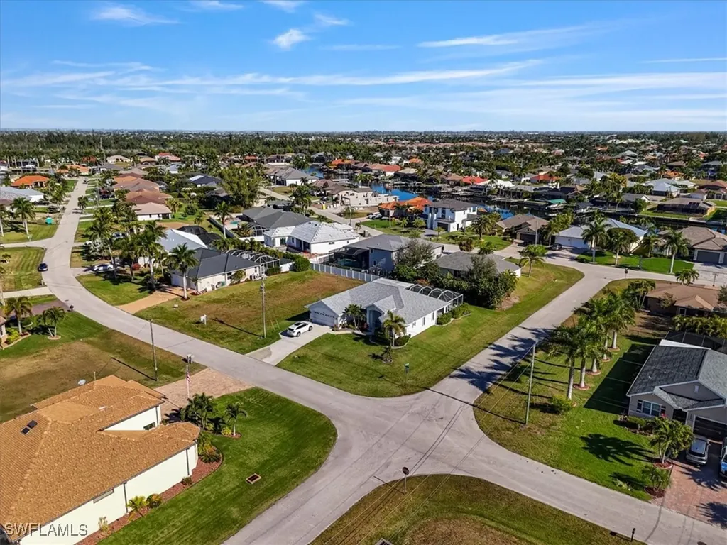 2717 SW 29th Place Cape Coral FL 33914