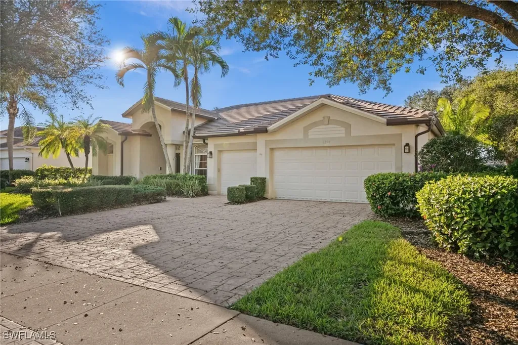 8894 Lely Island Circle Naples FL 34113