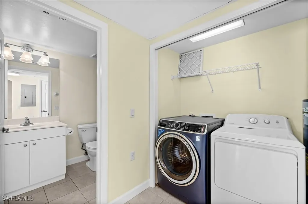 3009 Driftwood Way Naples FL 34109