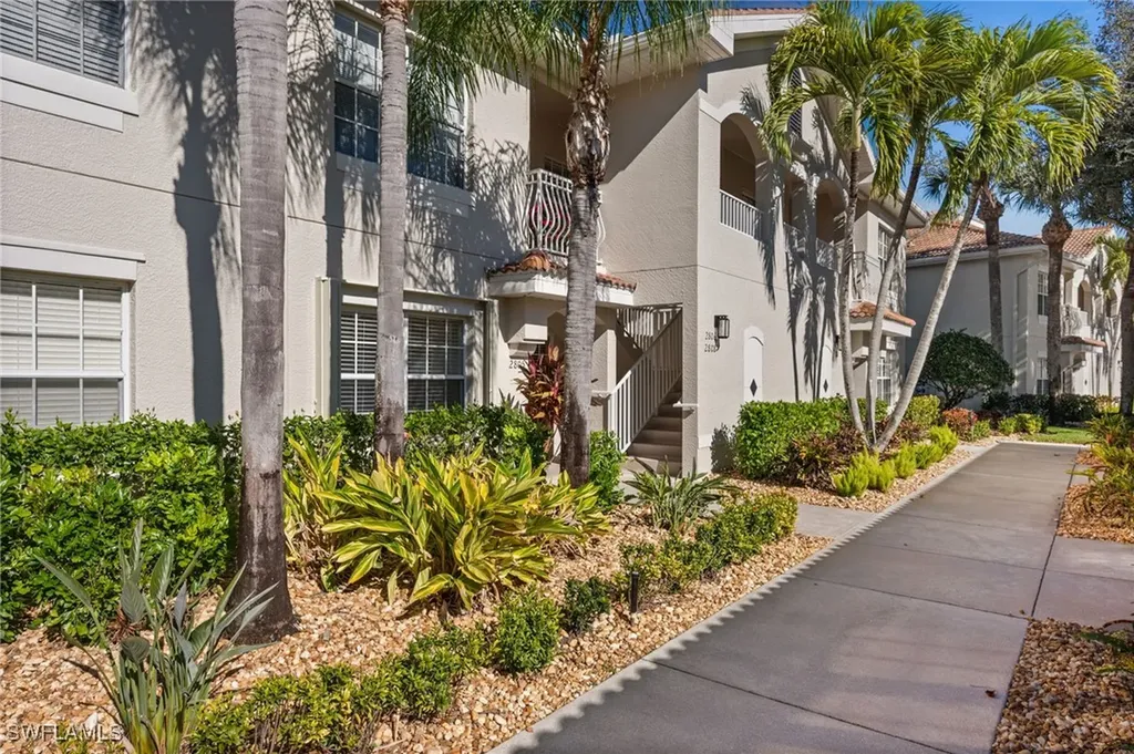 3009 Driftwood Way Naples FL 34109