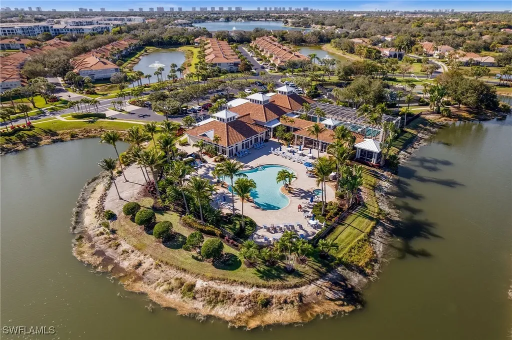 3009 Driftwood Way Naples FL 34109