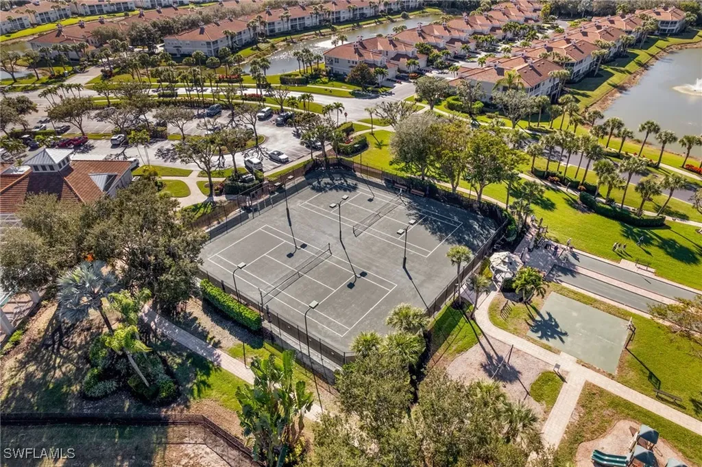 3009 Driftwood Way Naples FL 34109