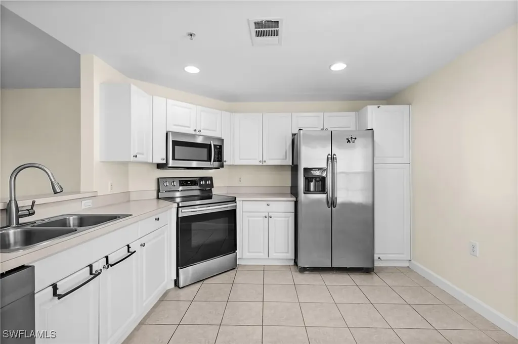 3009 Driftwood Way Naples FL 34109