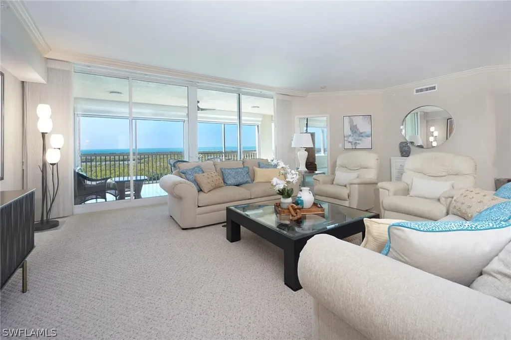 435 Dockside Drive Naples FL 34110