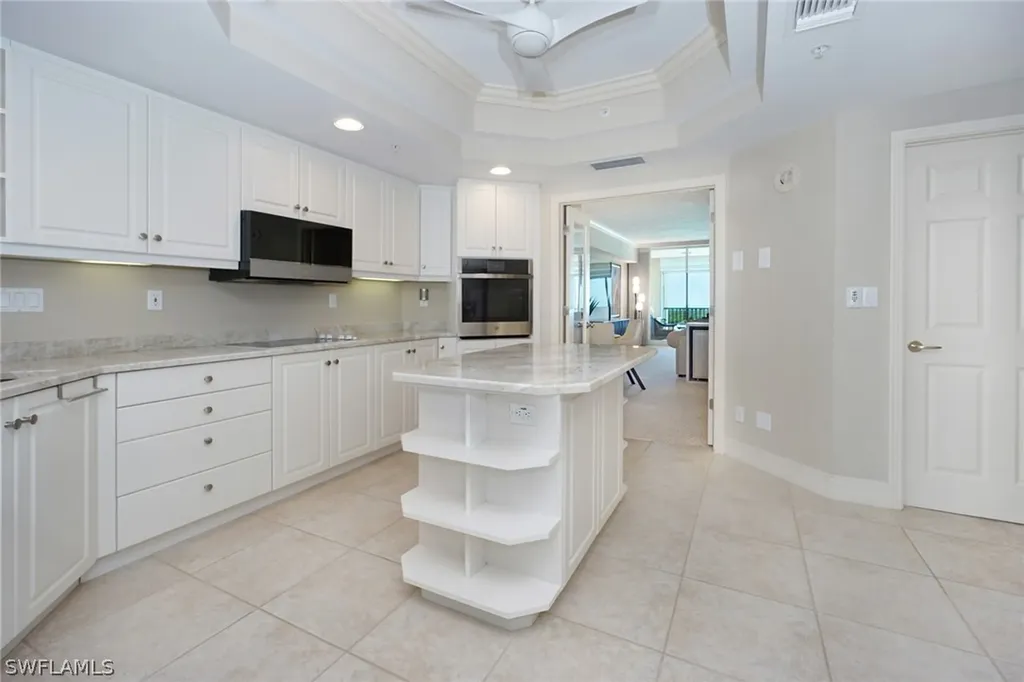 435 Dockside Drive Naples FL 34110