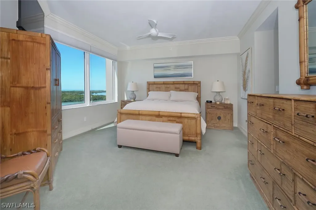 435 Dockside Drive Naples FL 34110