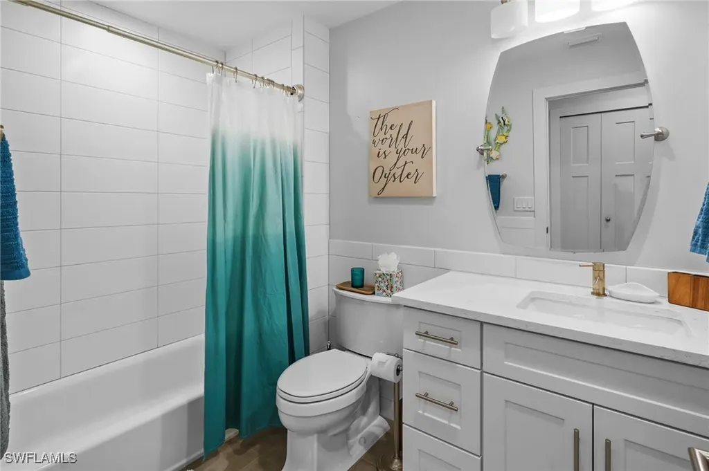 474 Lake Murex Circle Sanibel FL 33957