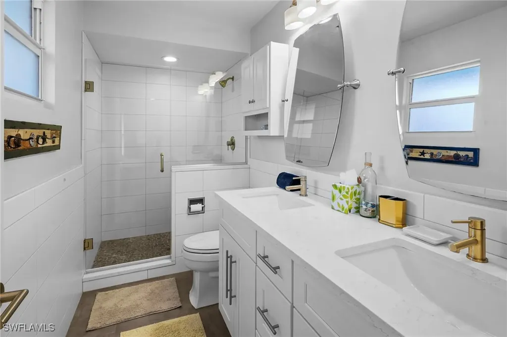 474 Lake Murex Circle Sanibel FL 33957