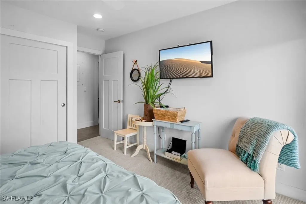 474 Lake Murex Circle Sanibel FL 33957