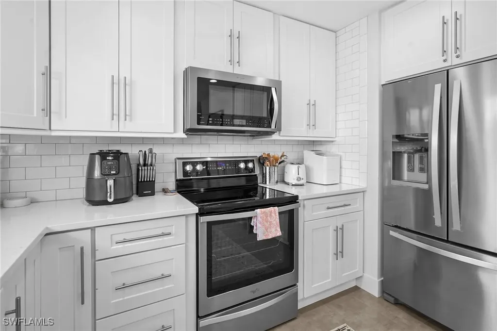 474 Lake Murex Circle Sanibel FL 33957