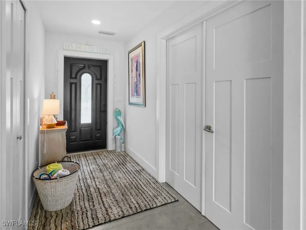 474 Lake Murex Circle Sanibel FL 33957