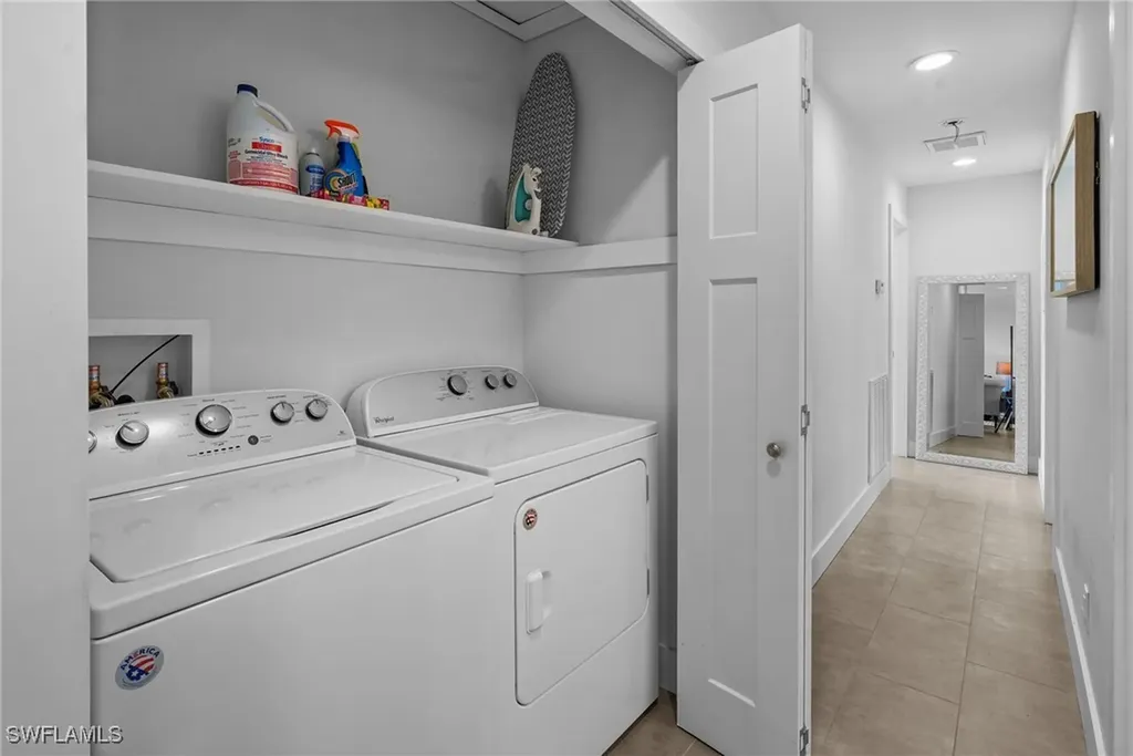 474 Lake Murex Circle Sanibel FL 33957