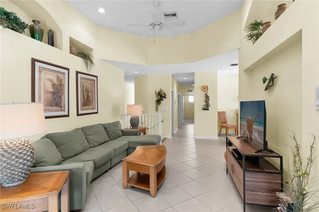 6858 Ascot Drive Naples FL 34113