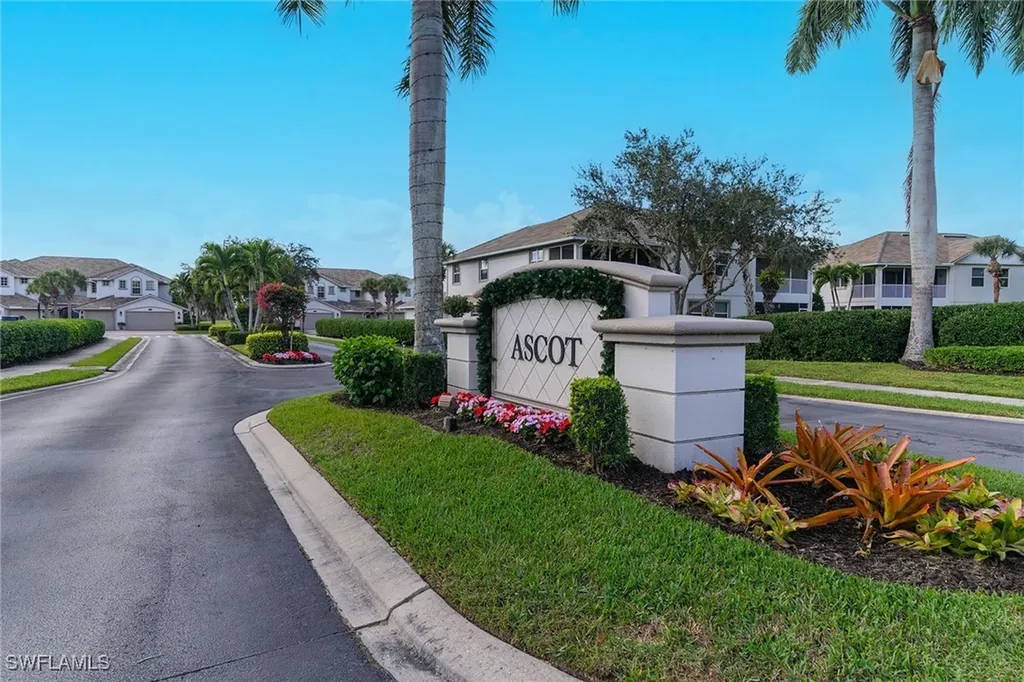 6858 Ascot Drive Naples FL 34113