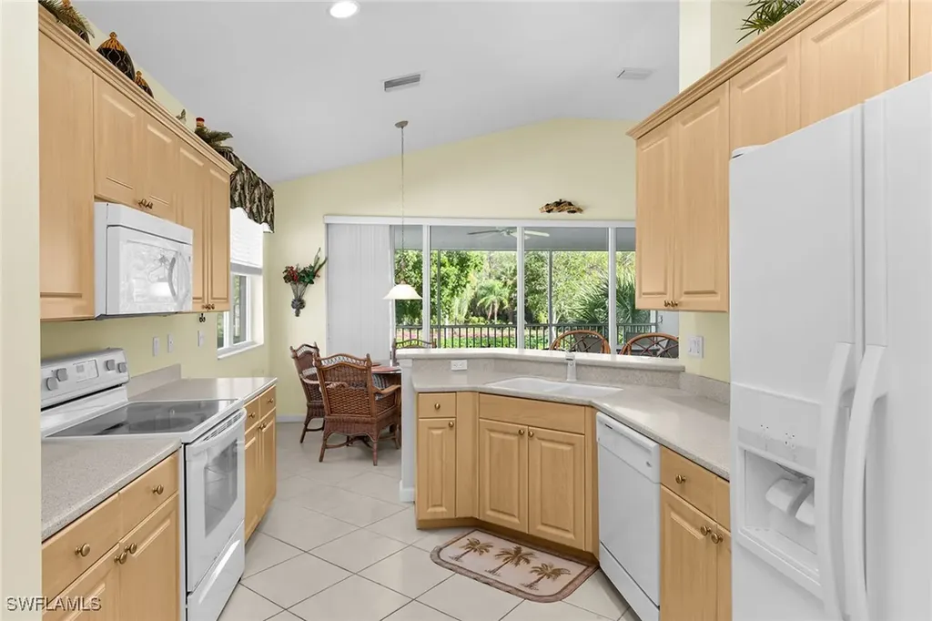 6858 Ascot Drive Naples FL 34113