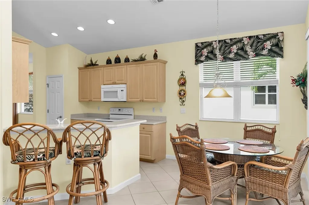 6858 Ascot Drive Naples FL 34113