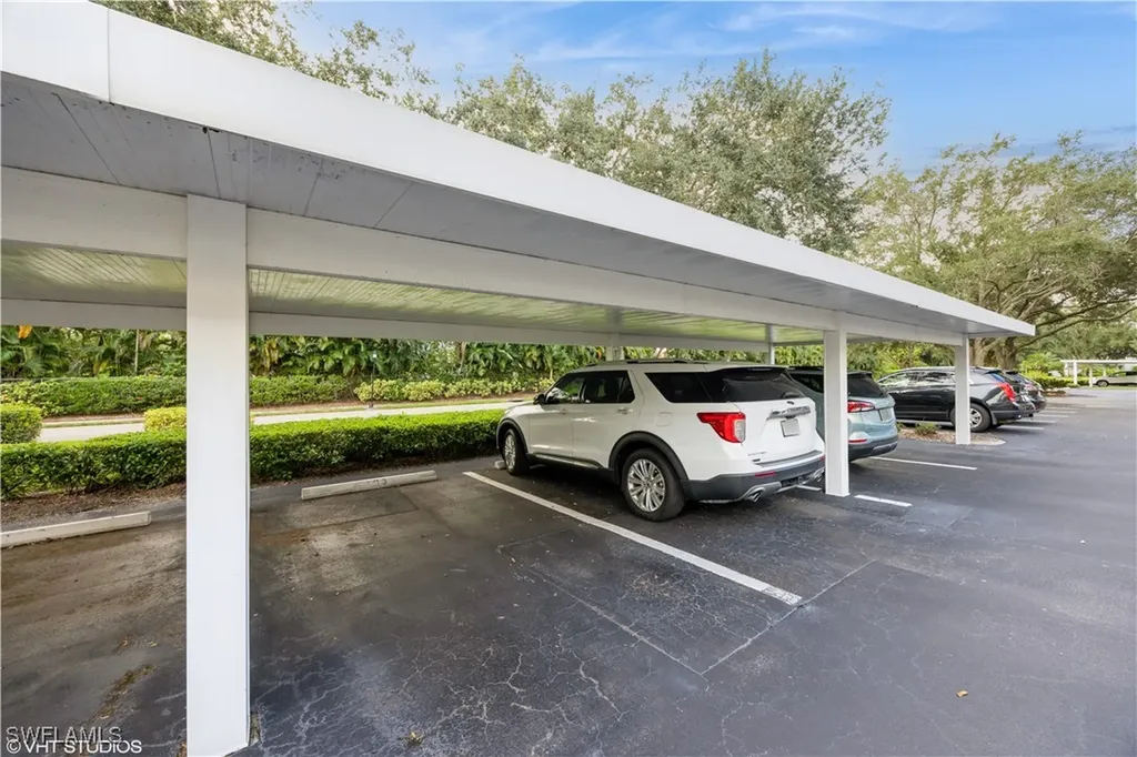 2885 Citrus Lake Drive Naples FL 34109