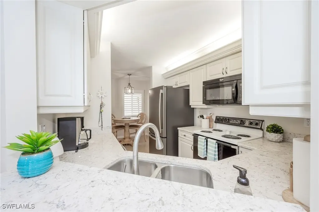 2885 Citrus Lake Drive Naples FL 34109