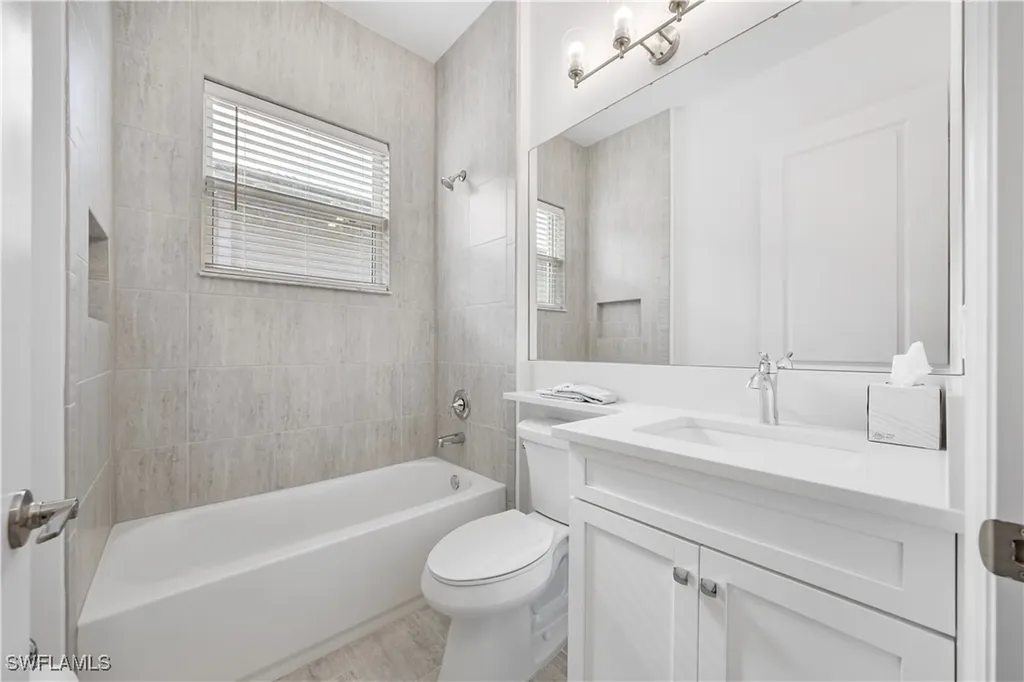 12418 Dahlia Court Naples FL 34120