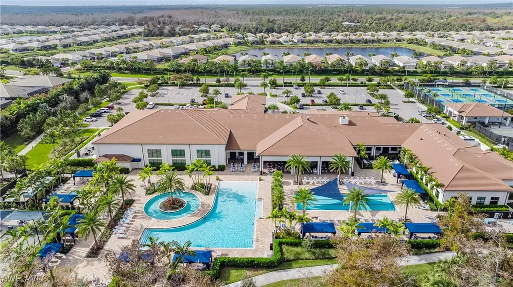 12418 Dahlia Court Naples FL 34120