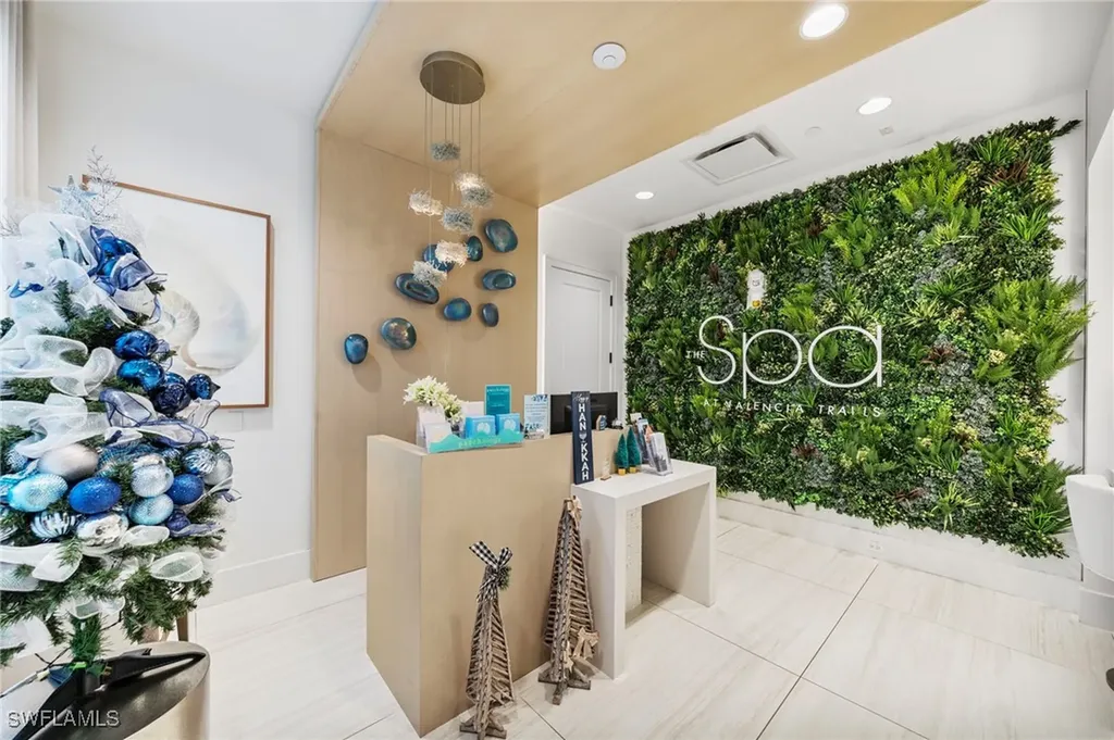 12418 Dahlia Court Naples FL 34120
