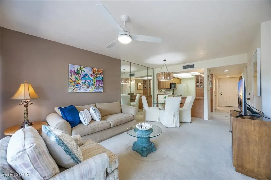 600 Neapolitan Way Naples FL 34103
