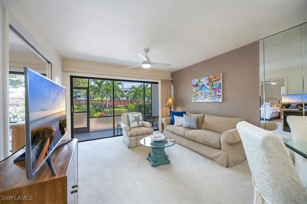 600 Neapolitan Way Naples FL 34103