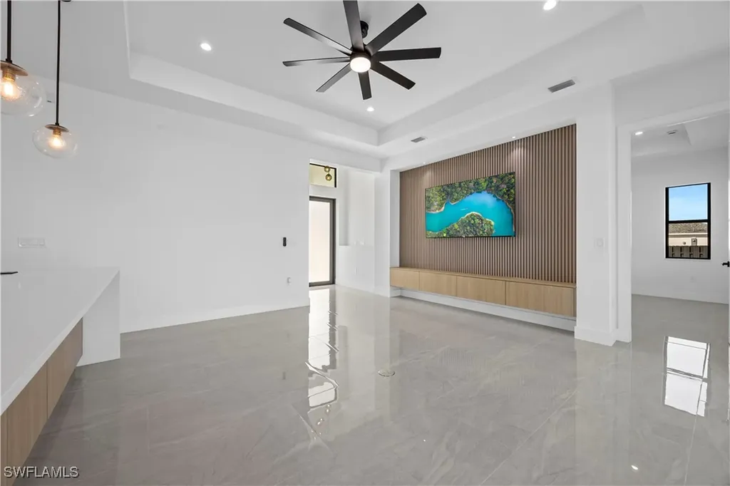 611 NW 25th Terrace Cape Coral FL 33993