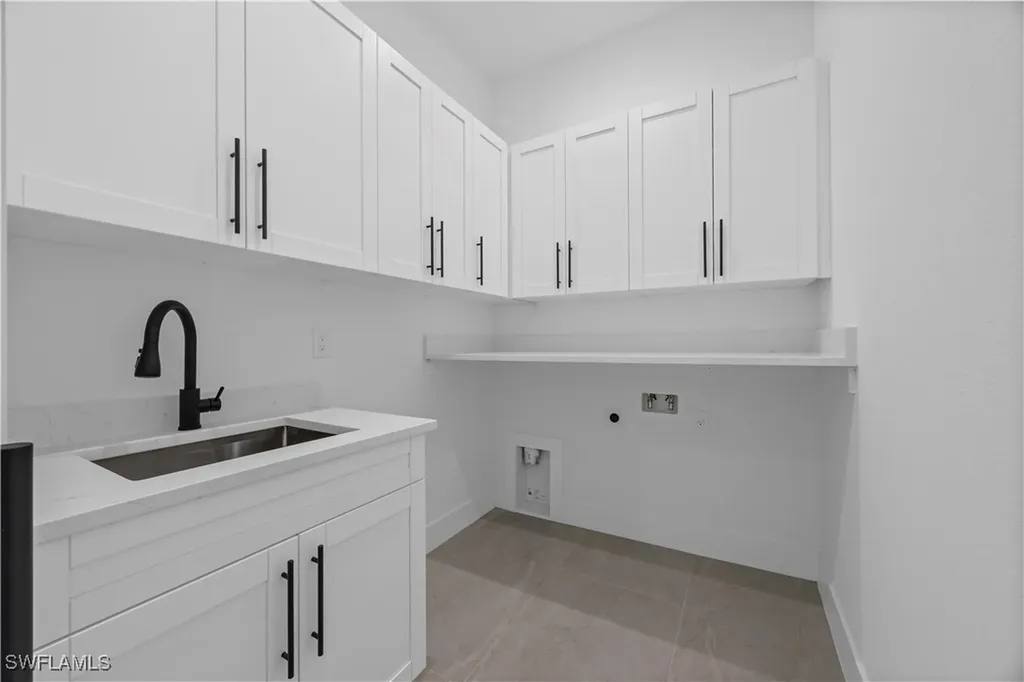 611 NW 25th Terrace Cape Coral FL 33993