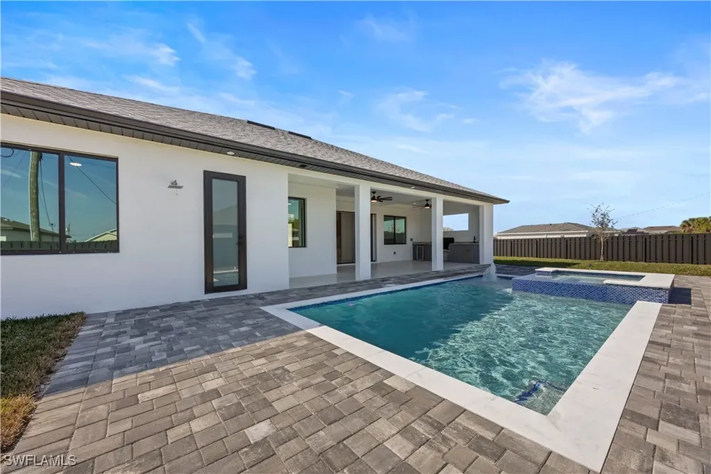 611 NW 25th Terrace Cape Coral FL 33993