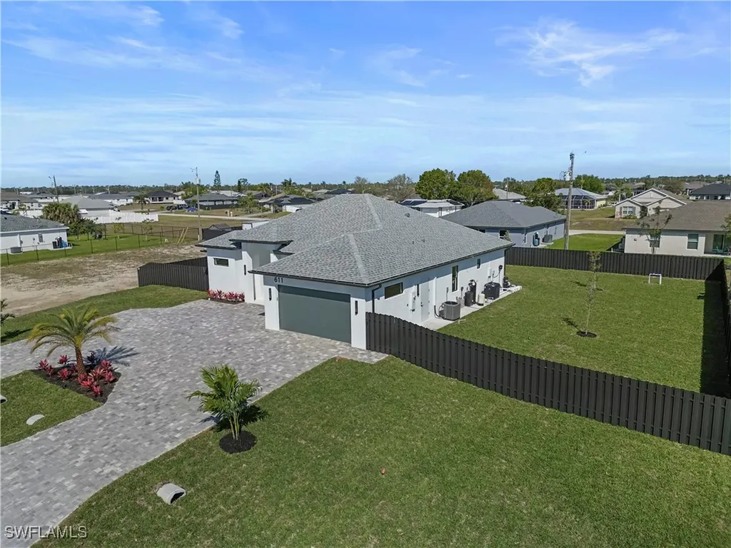 611 NW 25th Terrace Cape Coral FL 33993