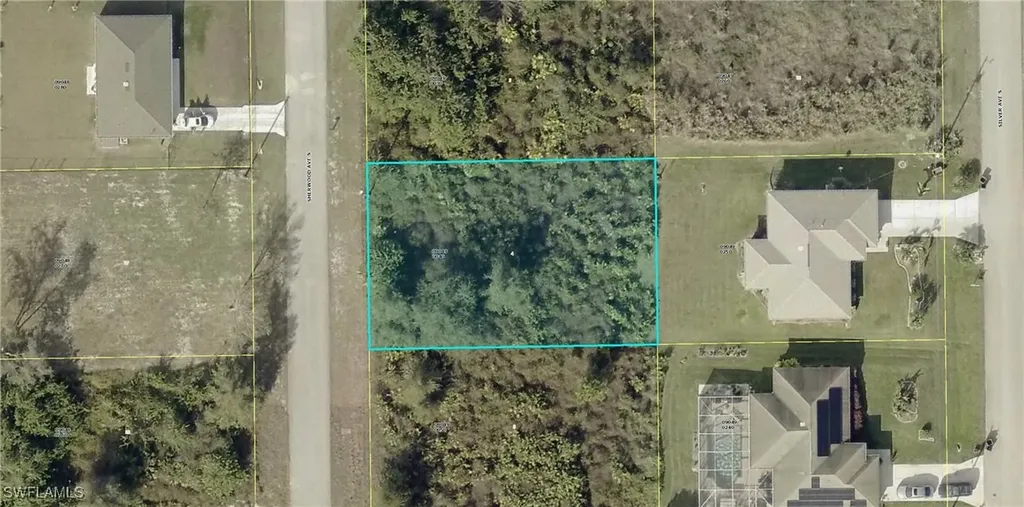 551 Sherwood Avenue S Lehigh Acres FL 33974