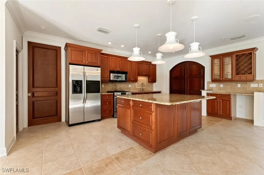 1500 Bald Eagle Drive Naples FL 34105