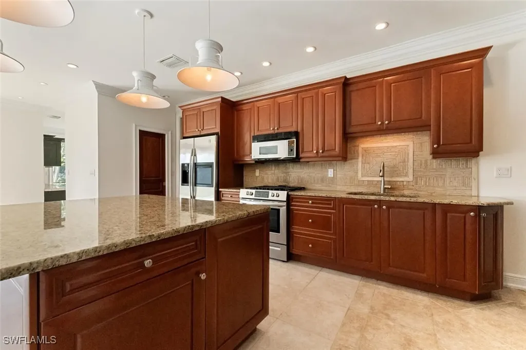 1500 Bald Eagle Drive Naples FL 34105