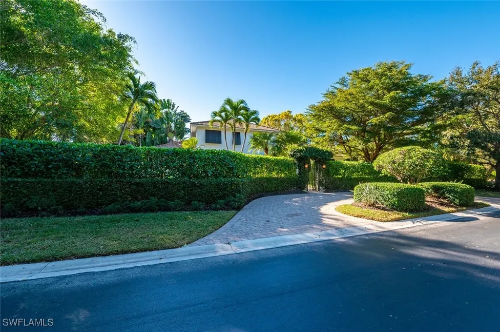 1500 Bald Eagle Drive Naples FL 34105
