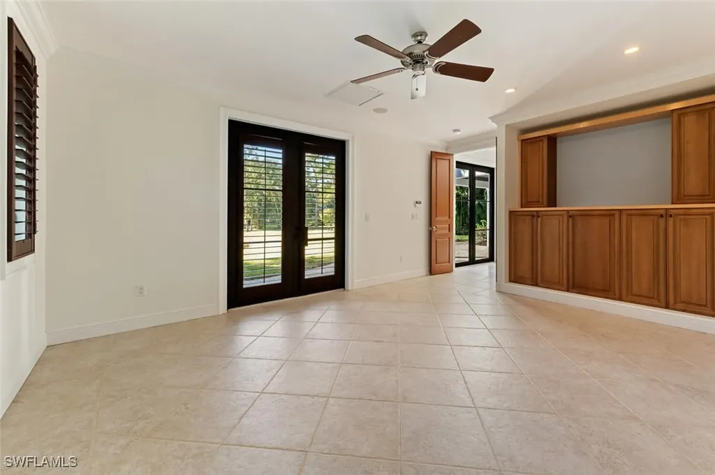 1500 Bald Eagle Drive Naples FL 34105