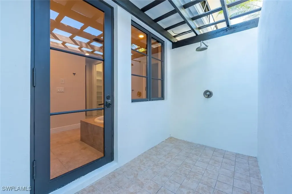 1500 Bald Eagle Drive Naples FL 34105