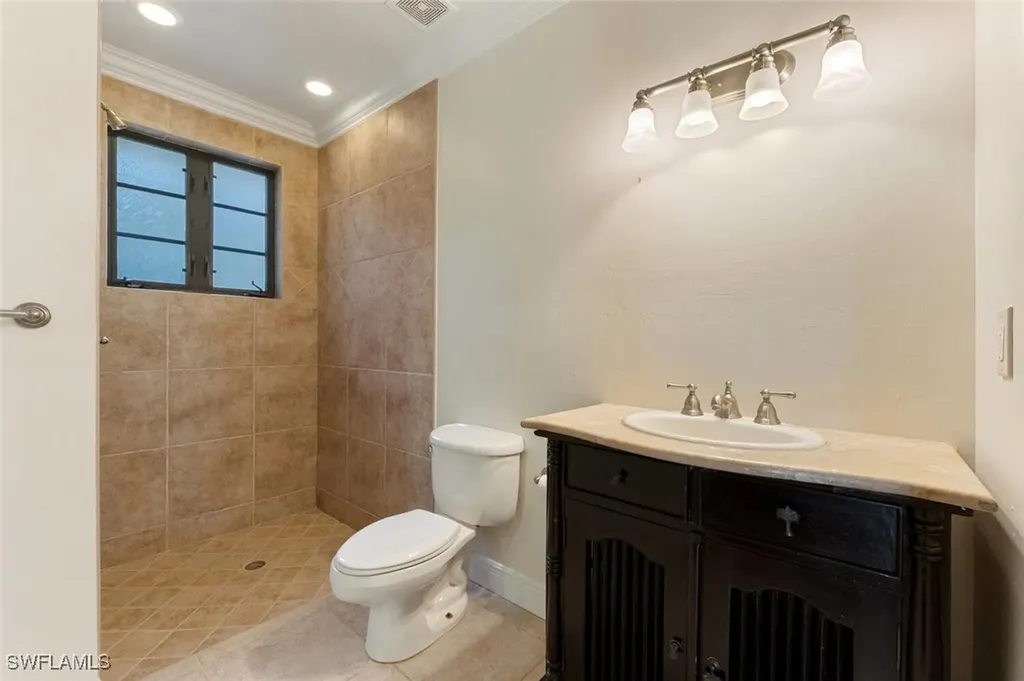 1500 Bald Eagle Drive Naples FL 34105