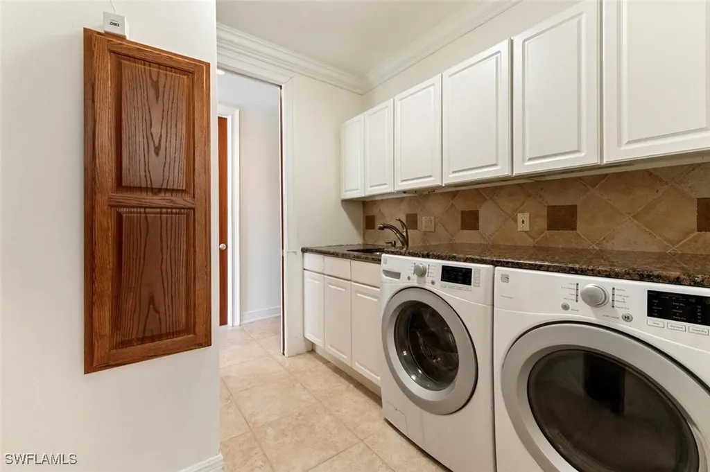 1500 Bald Eagle Drive Naples FL 34105