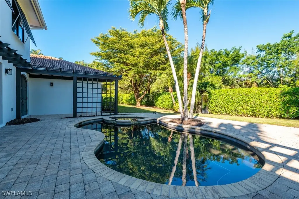 1500 Bald Eagle Drive Naples FL 34105