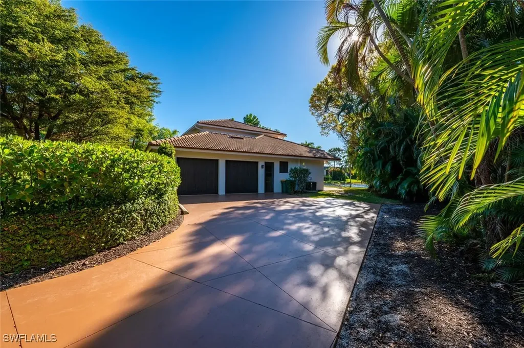 1500 Bald Eagle Drive Naples FL 34105
