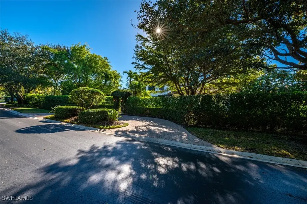 1500 Bald Eagle Drive Naples FL 34105