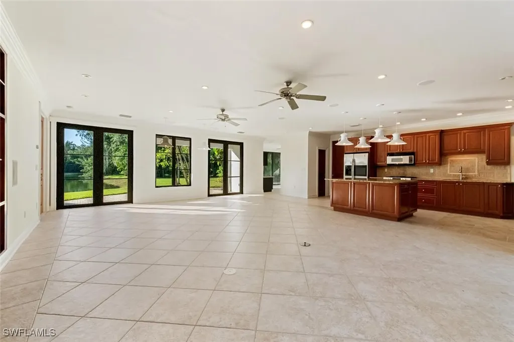 1500 Bald Eagle Drive Naples FL 34105