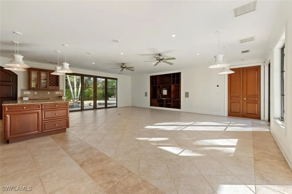 1500 Bald Eagle Drive Naples FL 34105