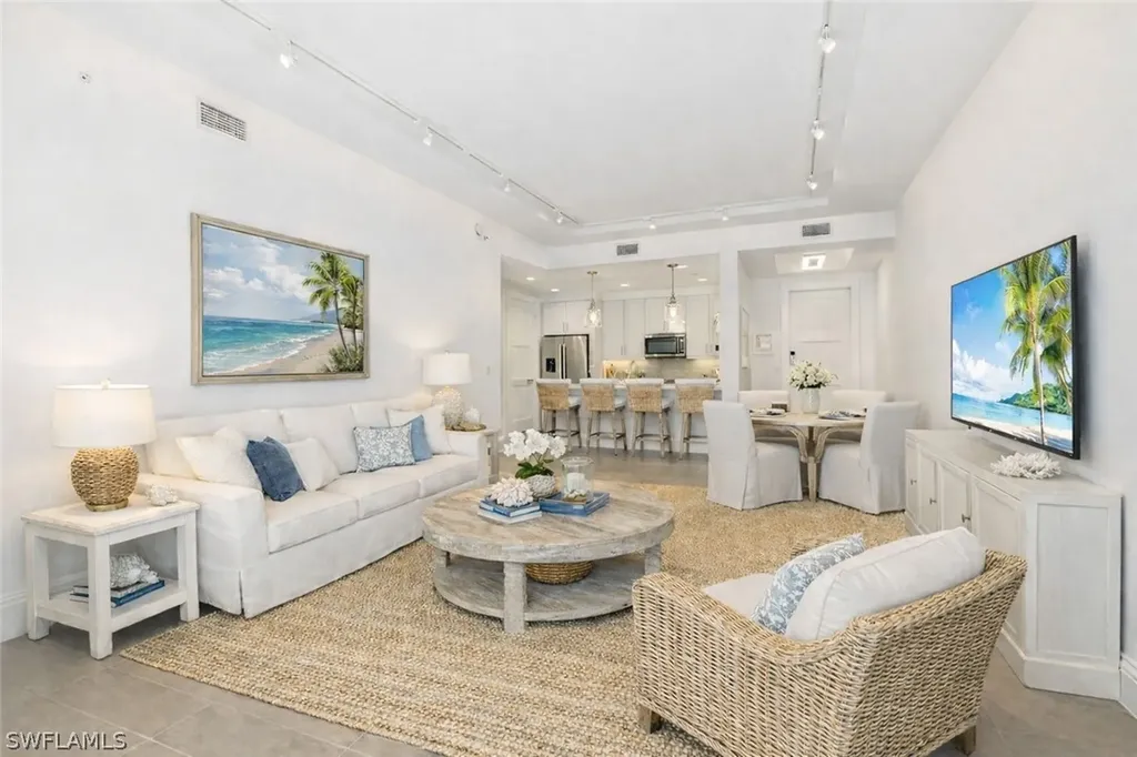 1035 3rd Avenue S Naples FL 34102